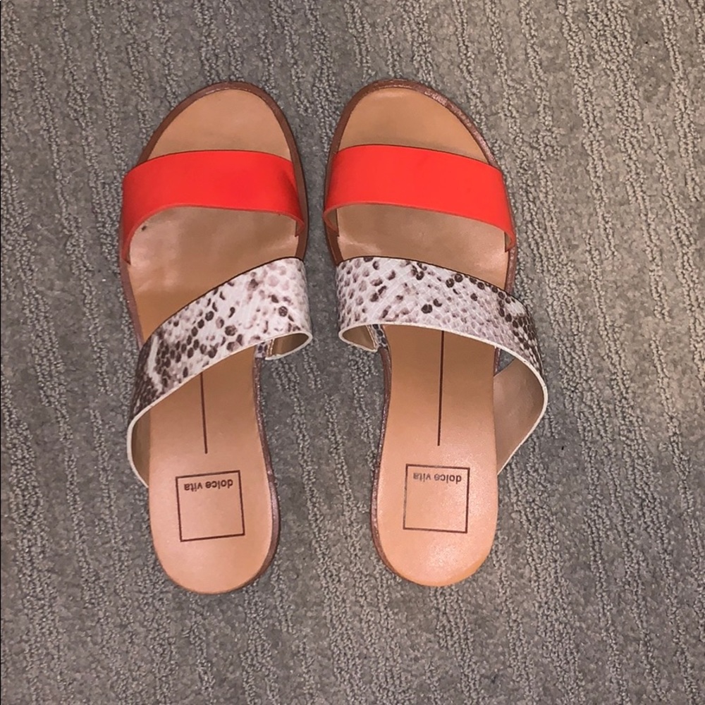 Dolce vita sandals size 6